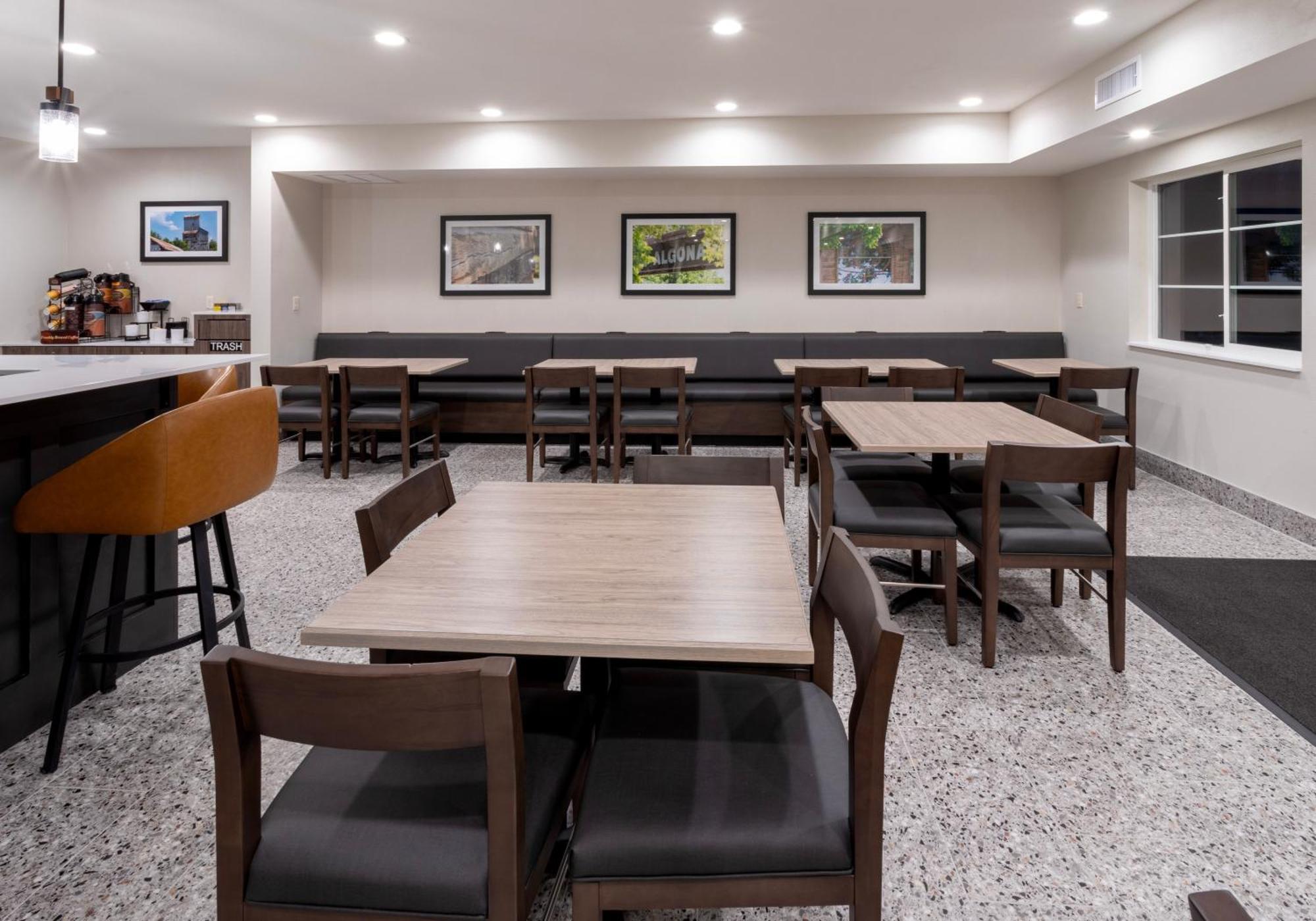 Grandstay Hotel & Suites Johnston-Des Moines, Ia Εξωτερικό φωτογραφία